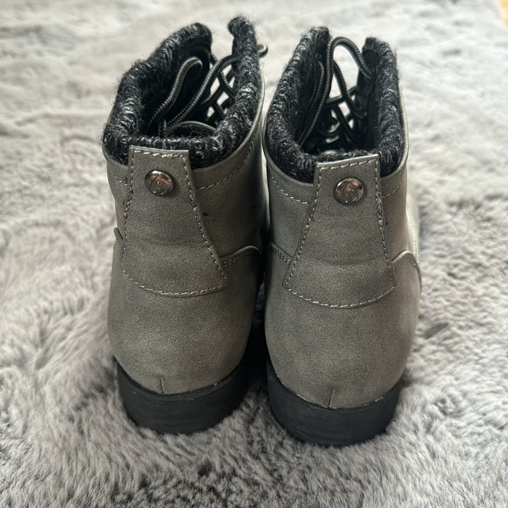 Gray Boots - image 2